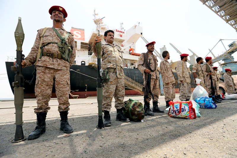 حكومة اليمن ترحب بمبادرة السعودية لإنهاء الأزمة