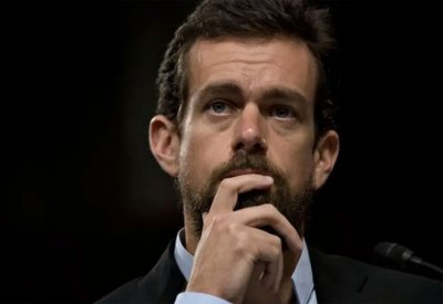 رئيس تويتر يبيع أول تغريدة له بـ 3 ملايين دولار.. ويحولها لأفريقيا