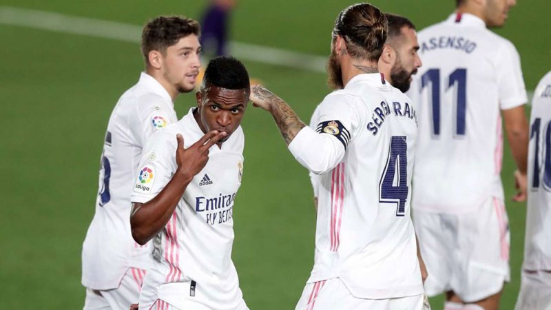 رسميا.. الحكومة الإسبانية تنقذ ريال مدريد أمام ليفربول