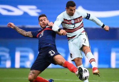 مدرب البرتغال: الانتقادات لن تؤثر على رونالدو