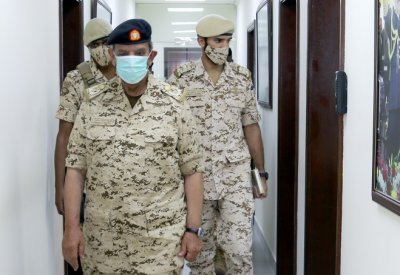 القائد العام يتفقد إحدى وحدات قوة دفاع البحرين