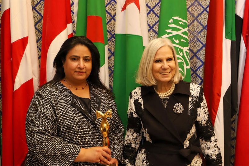 وكيل وزارة الخارجية تحصل على جائزة المرأة العربية للمسؤولية المجتمعية