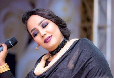حملة لجلد غير المحجبات تشعل الجدل في السودان