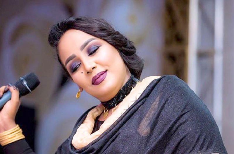حملة لجلد غير المحجبات تشعل الجدل في السودان