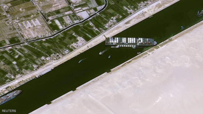مدبولي: جنوح السفينة بقناة السويس حادث استثنائي