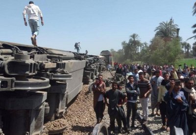 حادث سوهاج المأساوي.. وزير النقل يكشف معلومات جديدة