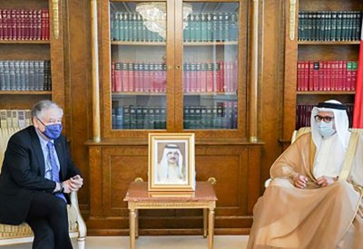 سعادة وزير الخارجية يستقبل المبعوث الخاص للأمين العام للأمم المتحدة لسلامة الطرق