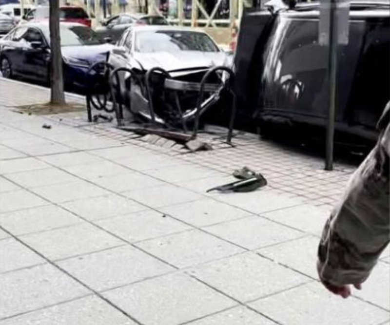 بالفيديو: آخر لحظات سائق أجرة خطفته مراهقتان