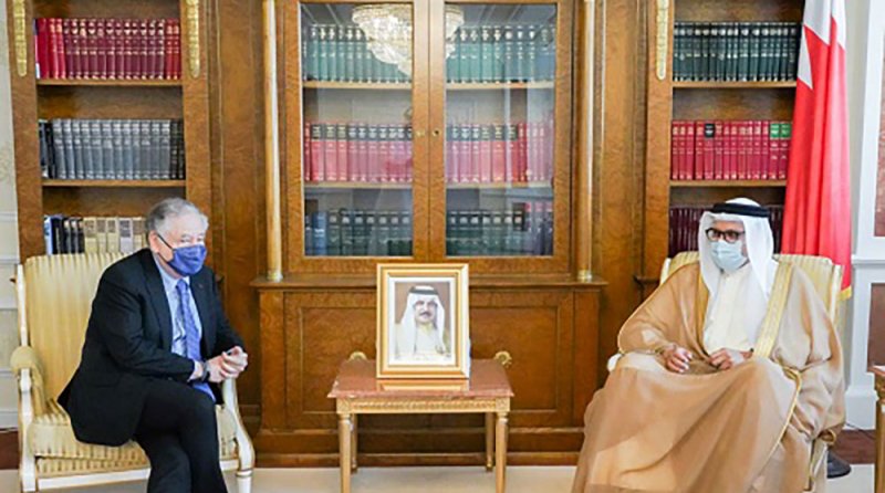سعادة وزير الخارجية يستقبل المبعوث الخاص للأمين العام للأمم المتحدة لسلامة الطرق