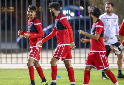 بالصور..منتخبنا الوطني يختتم تدريباته لودية الأردن