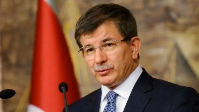 داوود أوغلو لأردوغان: أنت تبيع الأوهام
