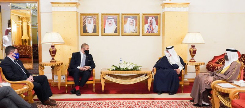 وزير شؤون الشرق الأوسط وشمال أفريقيا بالخارجية البريطانية يصل إلى البلاد