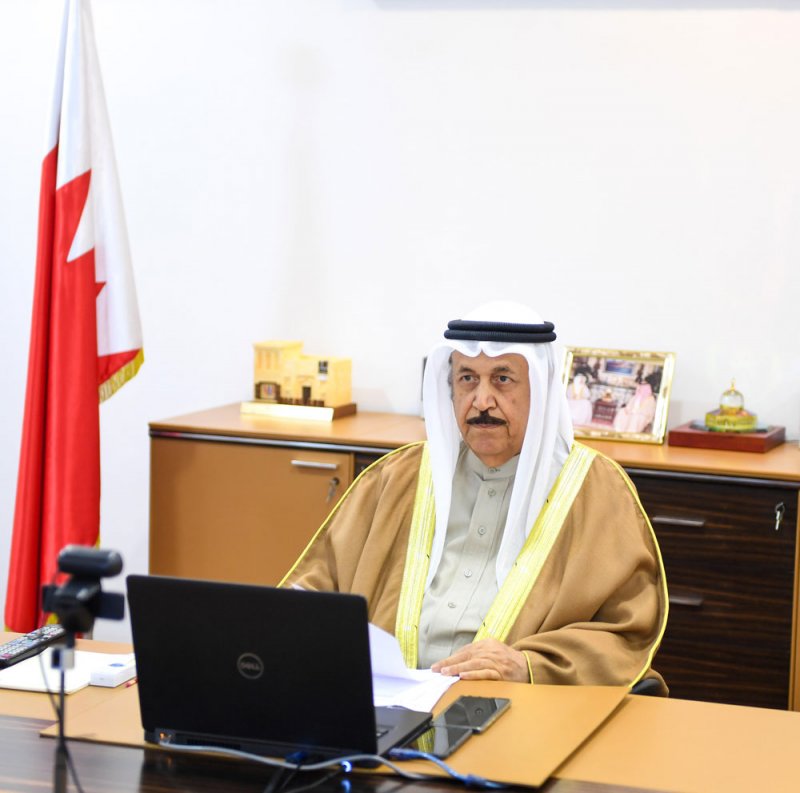 "الأعلى للشؤون الإسلامية": التطعيم ضد فيروس كورونا في نهار رمضان لا يعد من المفطرات