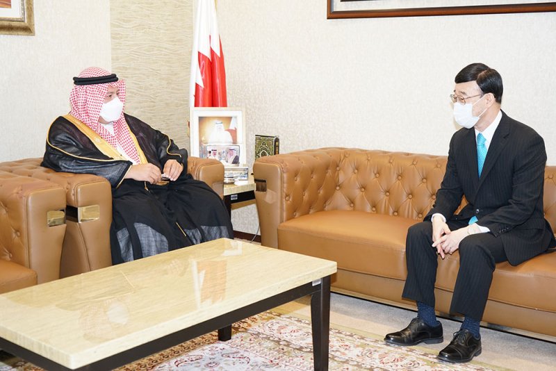 وزير العدل يستقبل السفير الياباني بمناسبة إنتهاء فترة عمله