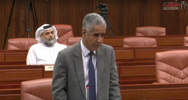 سلمان: التأمين على الأطباء يجب أن يبدأ من الآن