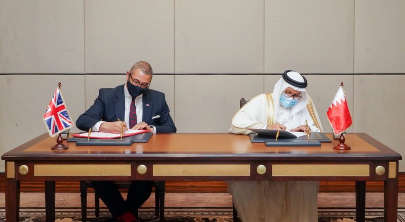 وزير الخارجية يجتمع مع وزير شؤون الشرق الأوسط بالخارجية والتنمية بالمملكة المتحدة