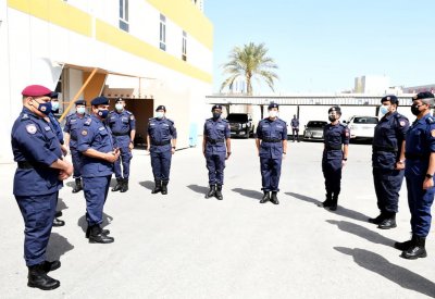 وزير الداخلية يشيد بمهنية الدفاع المدني وأدائه المتميز ويثمن نتائج أعمال لجنة حصر المواد الخطرة وآليات التفتيش عليها