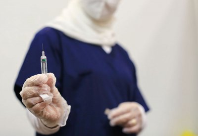 بعد تجارب.. لقاح كورونا فعال بنسبة 100 بالمئة لهذه الفئة