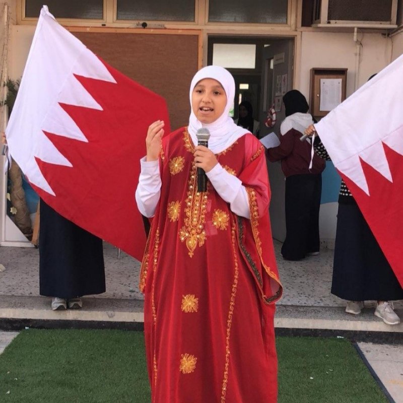 طالبة ثانوي مبدعة شعريًا تشارك في محافل خليجية