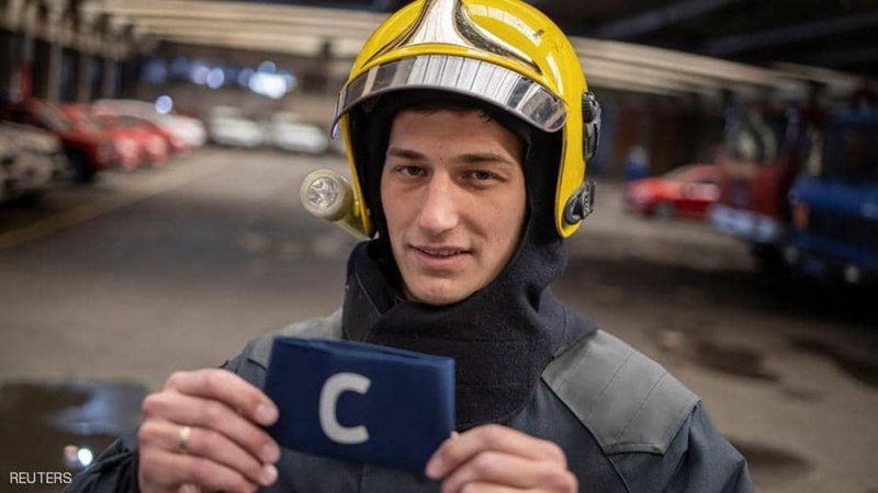 بيع شارة رونالدو الملقاة في مزاد لعلاج حالة إنسانية