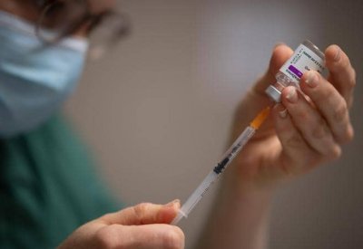 هل يمكن أن تنقل العدوى للآخرين حتى بعد تلقي لقاح كورونا
