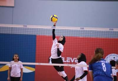 بالصور: سيدات البحرين (أ) و(ب) يتأهلان لنهائي دوري عيسى بن راشد