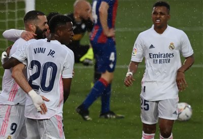 ريال مدريد يستعد لليفربول بالفوز على إيبار