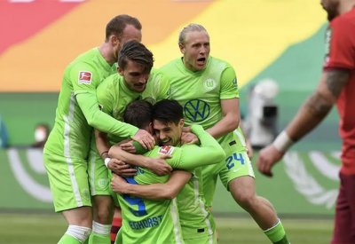 فولفسبورغ يتمسك بالمركز الثالث.. ودورتموند يتعثر