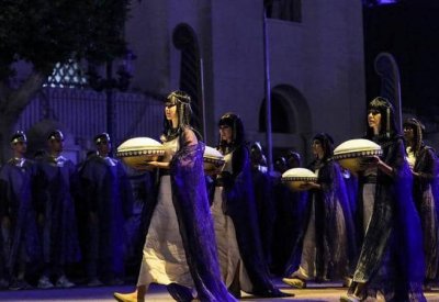 ما سر "الأطباق البلورية" في موكب المومياوات الملكية؟