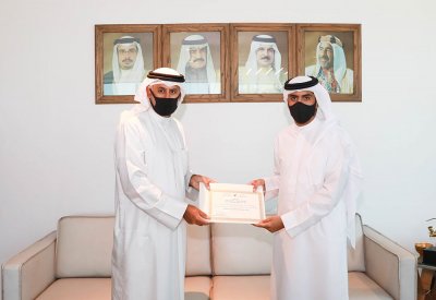 وزير الصناعة يستقبل ناصر الفضالة بمناسبة تقديمه اقتراح للوزارة بالنظام الوطني للمقترحات والشكاوى "تواصل"