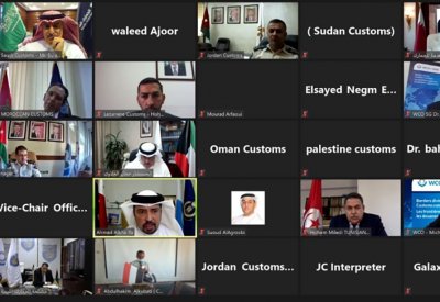 رئيس الجمارك يطرح دراسة مشروع إنشاء منصة إلكترونية لتبادل المعلومات الجمركية