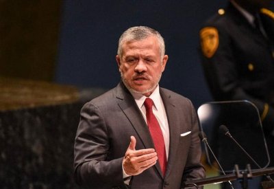 العاهل الأردني يوكل إلى عمه الأمير حسن التعامل مع موضوع الأمير حمزة