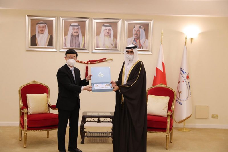 سمو محافظ المحافظة الجنوبية يستقبل السفير الياباني بمناسبة انتهاء فترة عمله