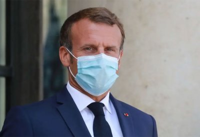 100 شخصية تطلب من ماكرون تجميد أصول المسؤولين اللبنانيين المشبوهة