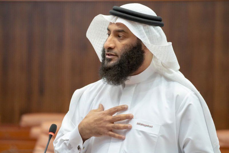 زايد: لدي أرقام وأسماء مهربي الخدم ومستعد لتسليمها الجهات المختصة