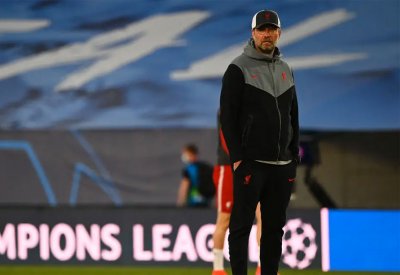 كلوب يتمسك بفرص ليفربول عند اللعب في "ملعب مناسب"