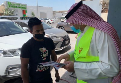 البلدية الشمالية تنفذ حملة توعية في سلماباد الصناعية بشأن قانون النظافة والمركبات المهملة
