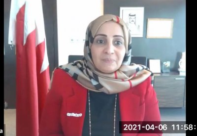 سفارة البحرين في لندن تقيم محاضرة مرئية تستعرض جهود مكافحة "كورونا"