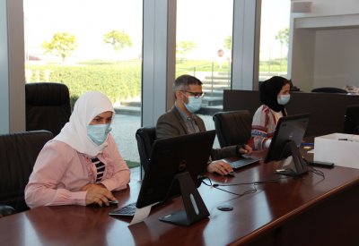 المناقصات والمزايدات يفتح مظاريف 15 عطاءً لعدد أربع مناقصات