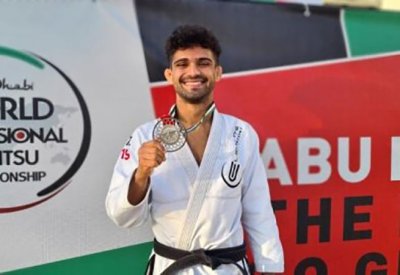 منفردي يحرز فضية عالمية في الجوجيتسو