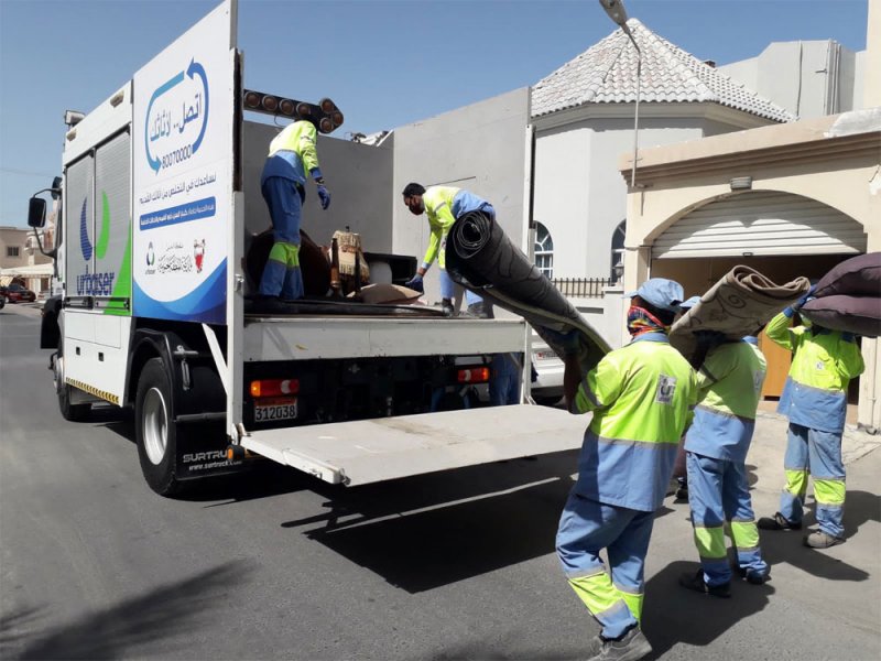 بلدية الجنوبية تزيل نحو 700 طن أثاث مستعمل ضمن مبادرة "أتصل لأثاثك"