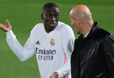 زيدان: الحديث عن ركلة الجزاء "ظلم" لريال مدريد