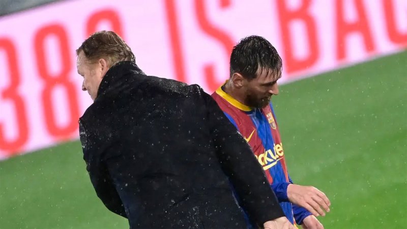 "الغاضب" كومان: الحكم حرم برشلونة من ركلة جزاء