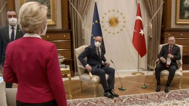 "فضيحة الكرسي" التركي.. كابوس يطارد رئيس المجلس الأوروبي