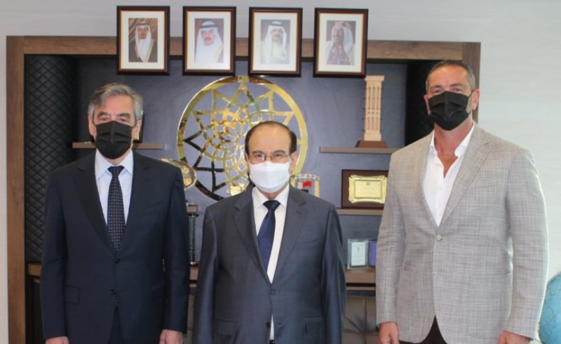 رئيس هيئة الطاقة المستدامة يستقبل رئيس وزراء فرنسا الأسبق