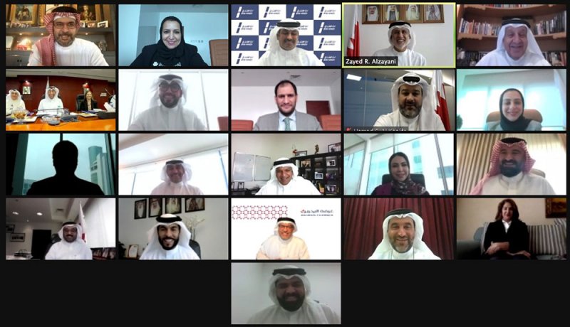 وزير الصناعة يترأس اجتماع اللجنة الاقتصادية المشتركة بين وزارة التجارة والغرفة
