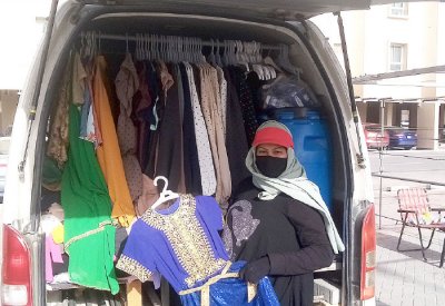 أم شهد لـ “البلاد”: أتمنى جمع 500 دينار لأشتري بضاعة رمضان والعيد