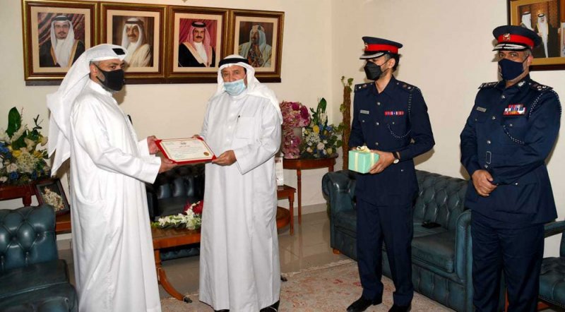 محافظ المحرق: المحافظة تفخر بكوادرها الوطنية في إطار تعزيز الشراكة المجتمعية