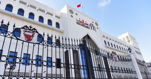 تشريع لتقوية الإطار القانوني للمعاملات وخدمات التعريف الإلكتروني