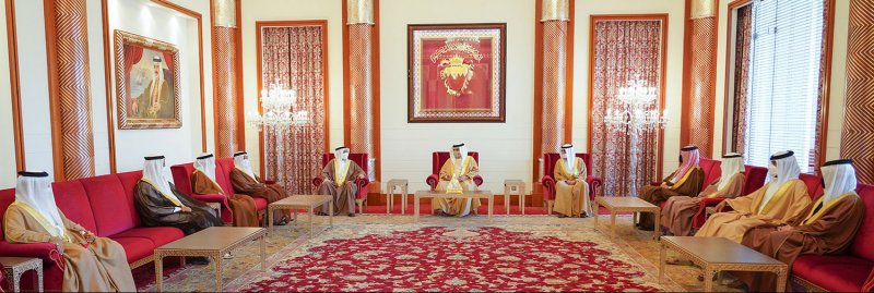 جلالة الملك المفدى يستقبل أعضاء مجلس العائلة المالكة الكريمة بمناسبة شهر رمضان الكريم
